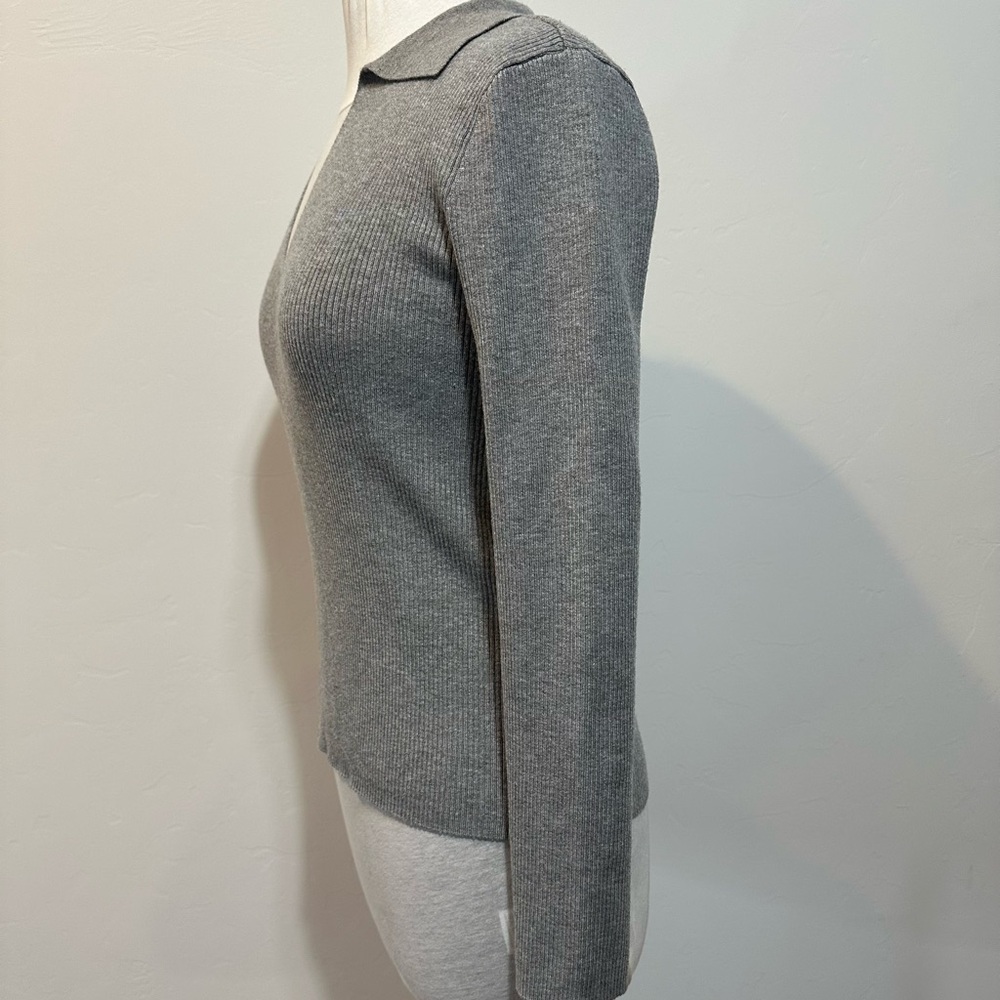 Calvin Klein Gray Ribbed V-Neck Knit Sweater | Classic Workwear Top - Picture 3 of 6